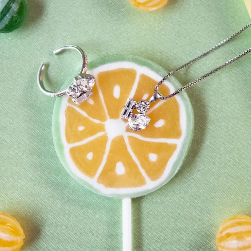 Isa Necklace