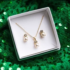 Love Pearl Necklace/Pearl + Crystal