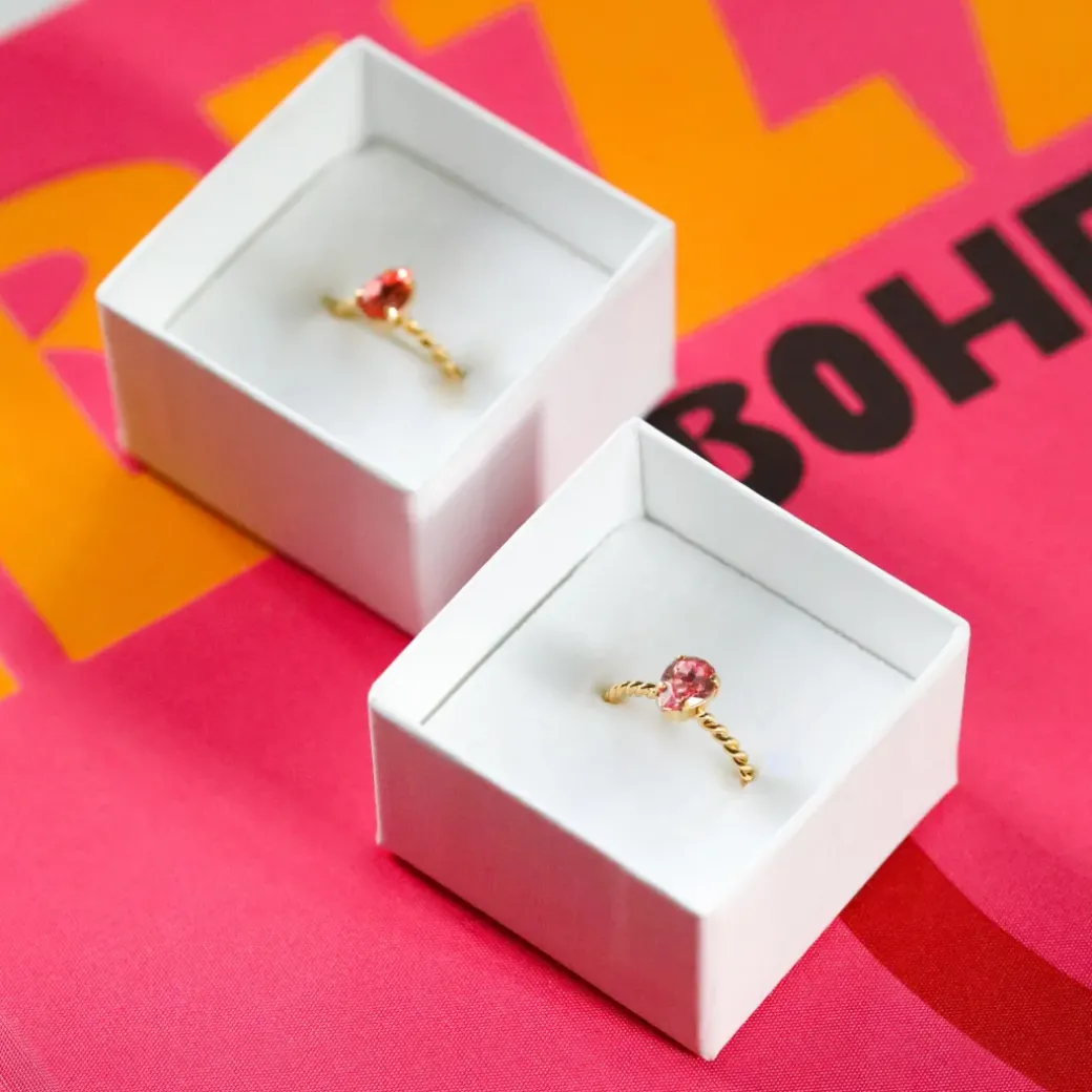 Niki Ring