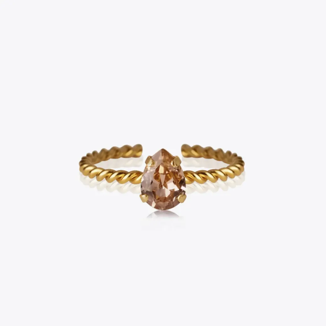 Niki Ring